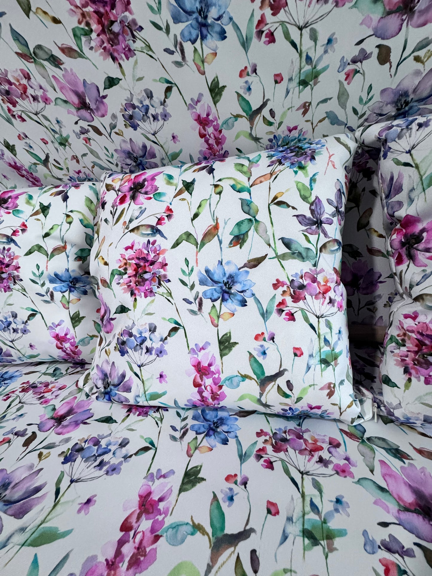 Water-repellent Giardino Multi and Flower Garden garden furniture cushion covers