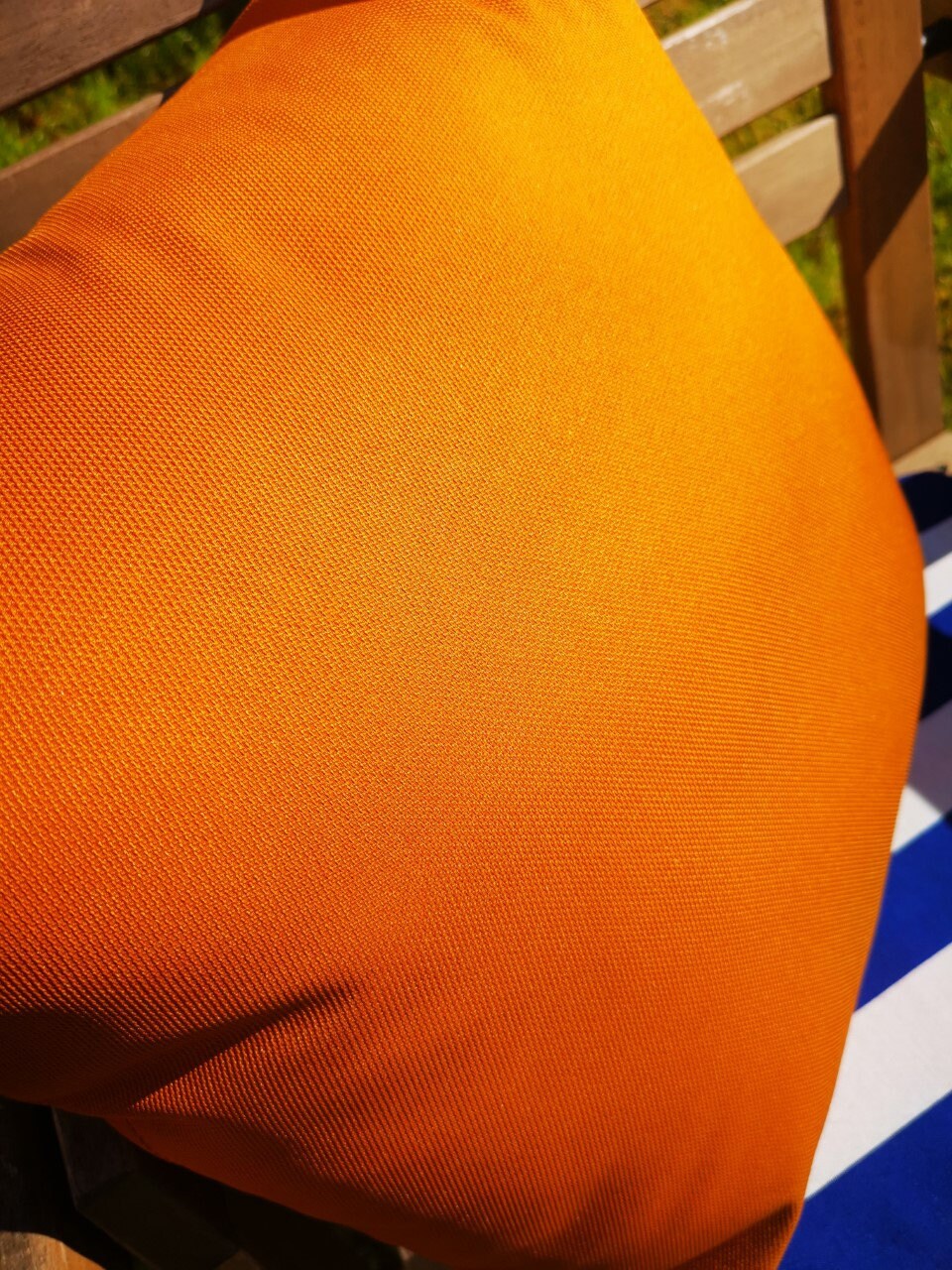 Waterproof Cushions in 5 Colours | Fade-Resistant, Customisable | 47x47 cm