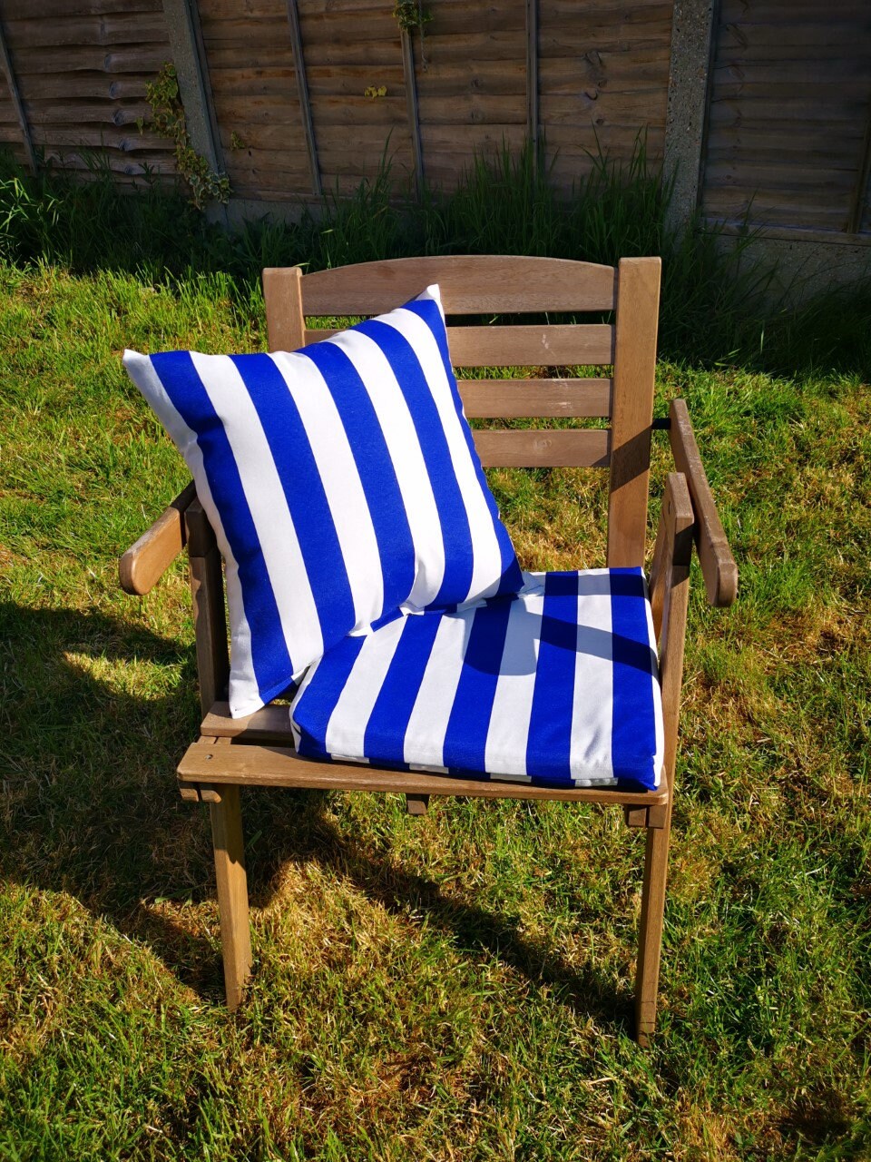 Waterproof Cushions in 5 Colours | Fade-Resistant, Customisable | 47x47 cm