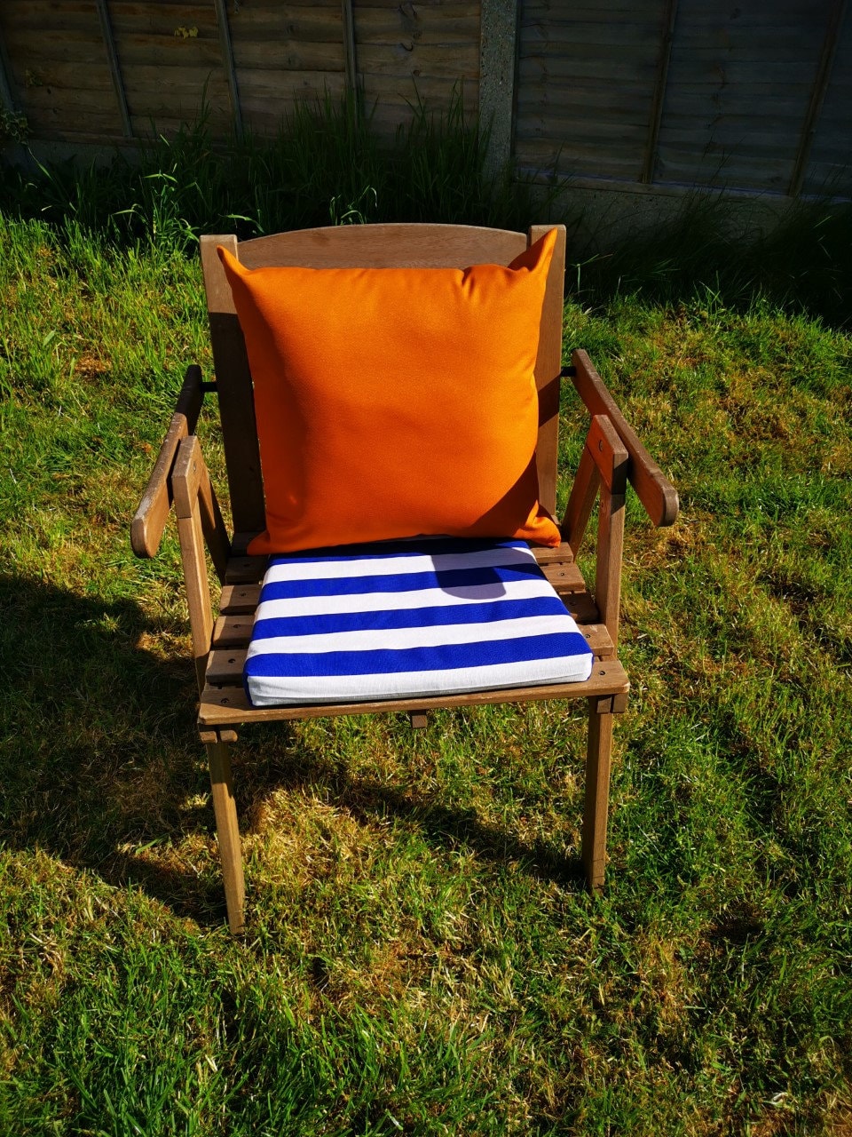 Waterproof Cushions in 5 Colours | Fade-Resistant, Customisable | 47x47 cm